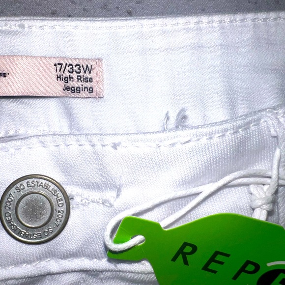 Women’s jeans - Picture 3 of 3